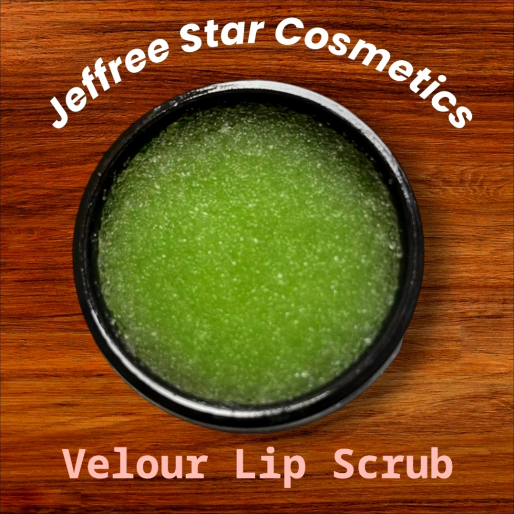 Jeffree Star Cosmetics Velour Lip Scrub in Witches Brew Lipstick Prep NIB 1 oz.